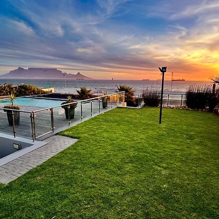 Heaven On Earth - Blouberg Beachfront Self-Catering Apartment Bloubergstrand Dış mekan fotoğraf