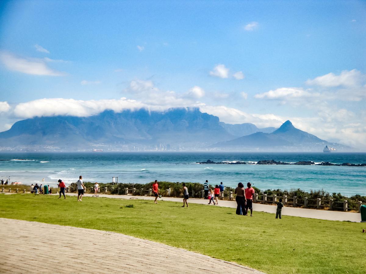 Heaven On Earth - Blouberg Beachfront Self-Catering Apartment Bloubergstrand Dış mekan fotoğraf