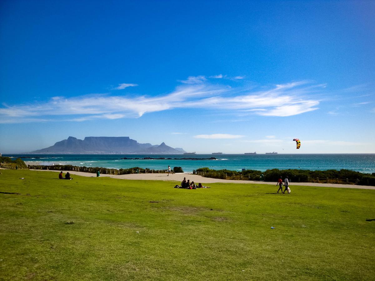 Heaven On Earth - Blouberg Beachfront Self-Catering Apartment Bloubergstrand Dış mekan fotoğraf